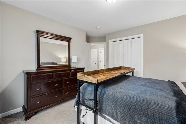 63 Chester Turnpike, Hooksett, NH 03106