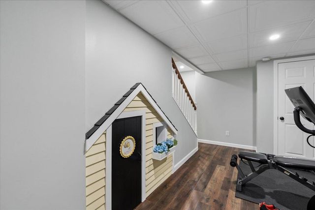 63 Chester Turnpike, Hooksett, NH 03106
