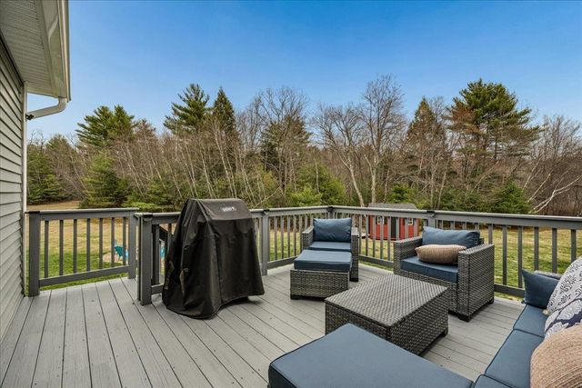 63 Chester Turnpike, Hooksett, NH 03106