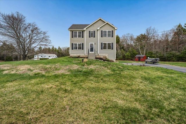 63 Chester Turnpike, Hooksett, NH 03106