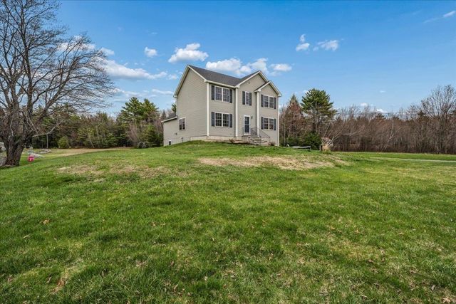 63 Chester Turnpike, Hooksett, NH 03106