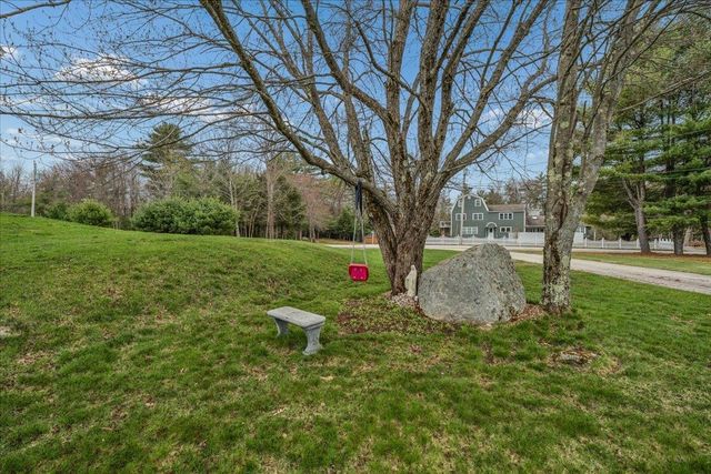 63 Chester Turnpike, Hooksett, NH 03106