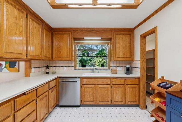 5406 5406 Sobrante Ave, El Sobrante, CA 94803