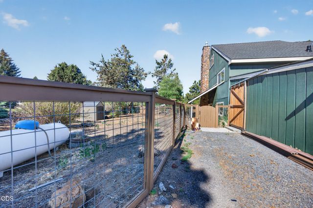 63928 Sunset Drive, Bend, OR 97703