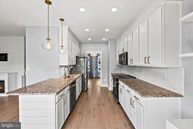 6654 SACAGAWEA ST, Ruther Glen, VA 22546