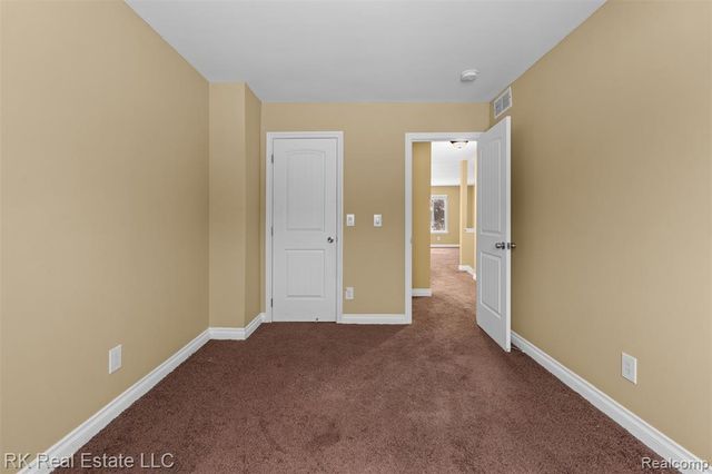 58629 Wallington, Washington, MI 48094