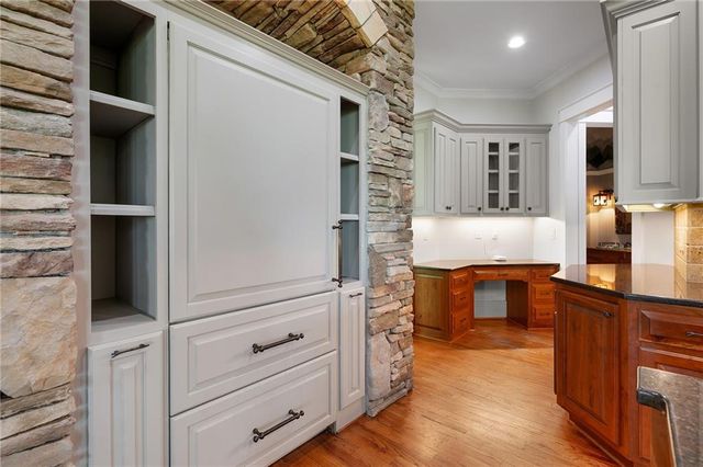 160 Bluestern Drive SE, Big Canoe, GA 30143
