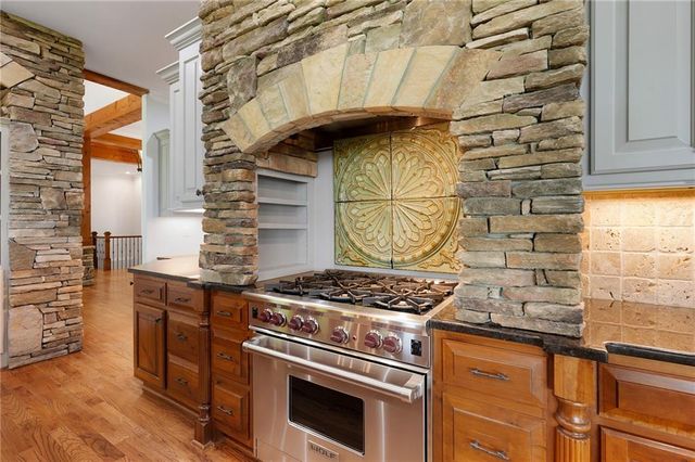 160 Bluestern Drive SE, Big Canoe, GA 30143