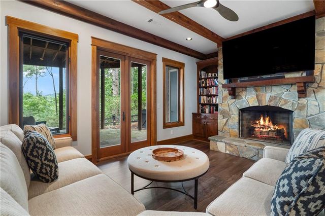 160 Bluestern Drive SE, Big Canoe, GA 30143