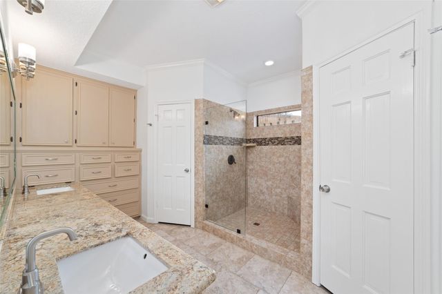 1746 Cloister Drive 22, Crosby, TX 77532