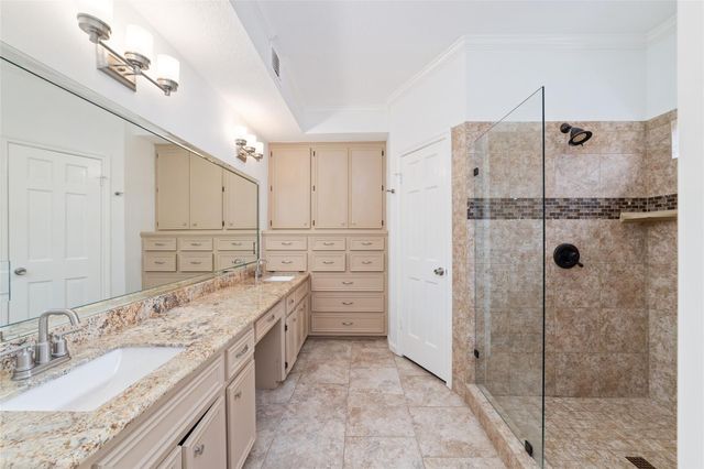 1746 Cloister Drive 22, Crosby, TX 77532