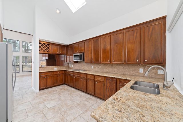 1746 Cloister Drive 22, Crosby, TX 77532