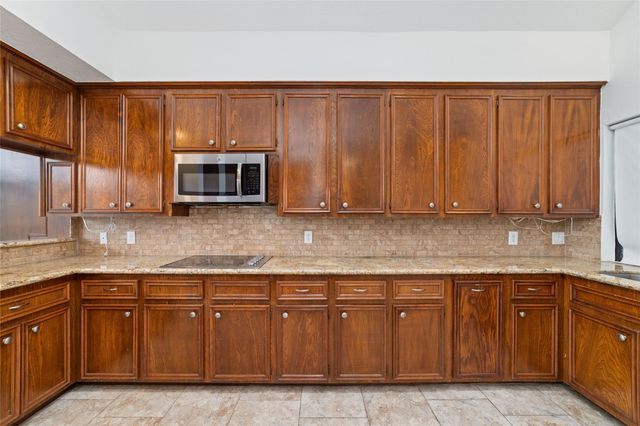 1746 Cloister Drive 22, Crosby, TX 77532