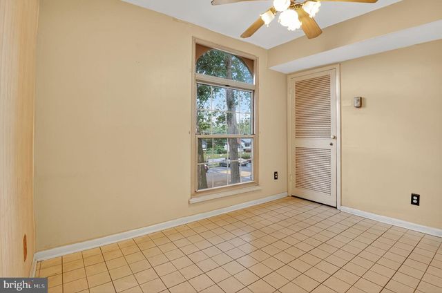 8310 TOBIN RD #23, Annandale, VA 22003
