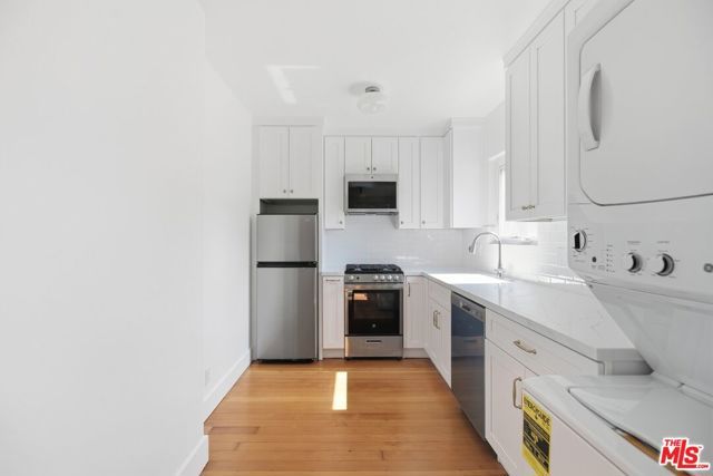 215 N Avenue 49, Los Angeles, CA 90042