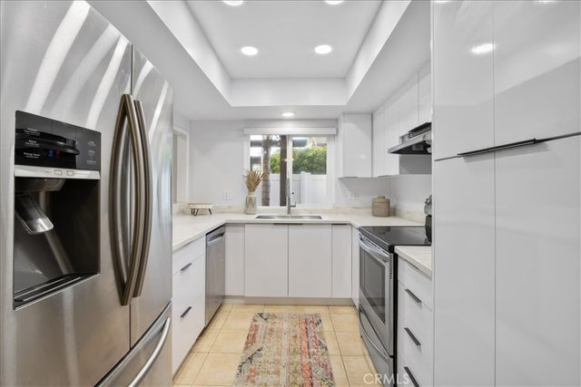 911 Van Ness Court, Costa Mesa, CA 92626