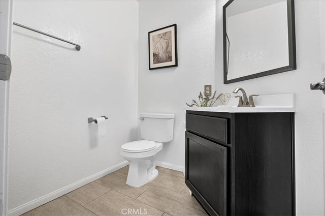 911 Van Ness Court, Costa Mesa, CA 92626
