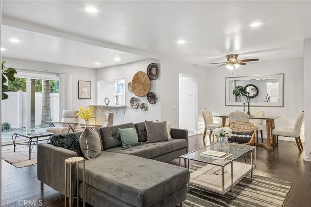 911 Van Ness Court, Costa Mesa, CA 92626