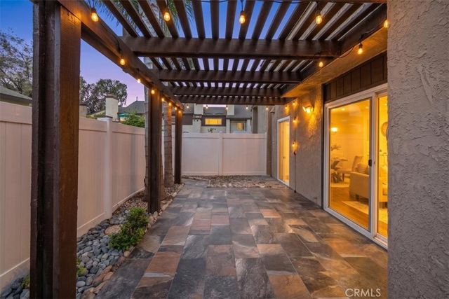 911 Van Ness Court, Costa Mesa, CA 92626