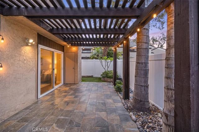 911 Van Ness Court, Costa Mesa, CA 92626