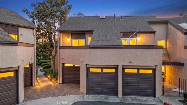 911 Van Ness Court, Costa Mesa, CA 92626