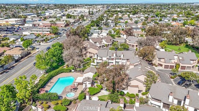 911 Van Ness Court, Costa Mesa, CA 92626