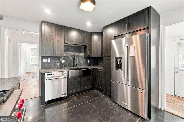 1911 Woodland Hills Avenue NW, Atlanta, GA 30318