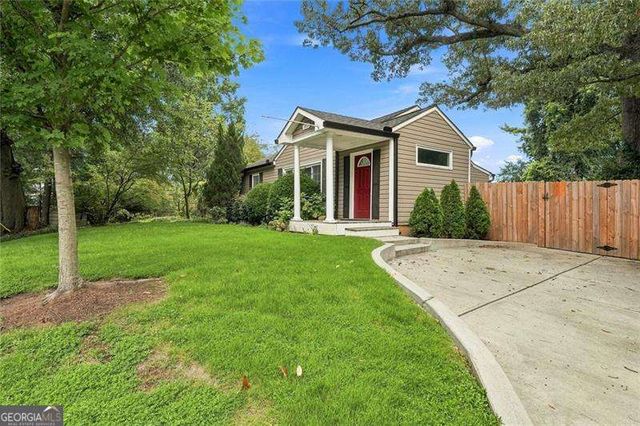 1911 Woodland Hills Avenue NW, Atlanta, GA 30318