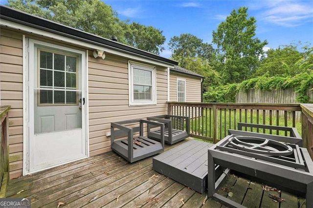 1911 Woodland Hills Avenue NW, Atlanta, GA 30318