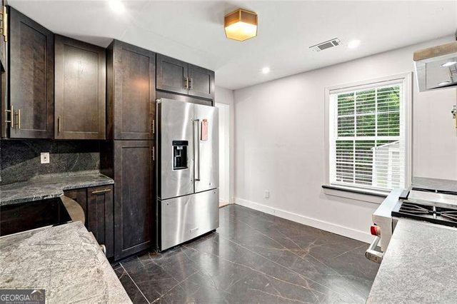 1911 Woodland Hills Avenue NW, Atlanta, GA 30318