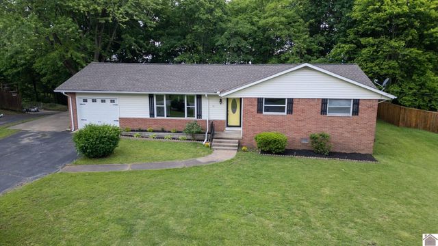 290 Riverside Dr, Paducah, KY 42003