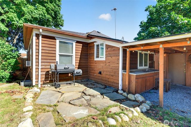 10920 47th Avenue SW, Lakewood, WA 98499