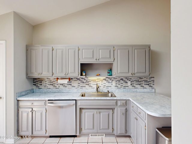 1784 New River Inlet Road 4, N Topsail Beach, NC 28460