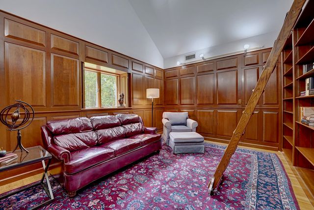 4 Cullen Bay Road, Dover, NH 03820