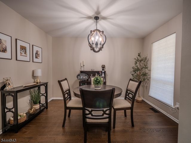 274 Morning Glory Ct, Readington Twp., NJ 08889