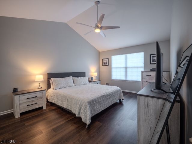 274 Morning Glory Ct, Readington Twp., NJ 08889