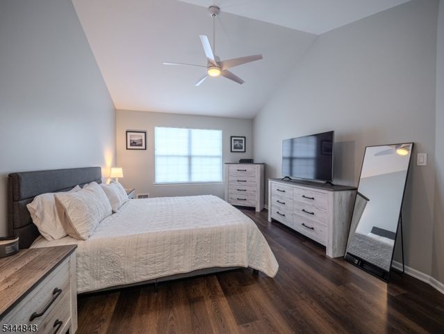 274 Morning Glory Ct, Readington Twp., NJ 08889