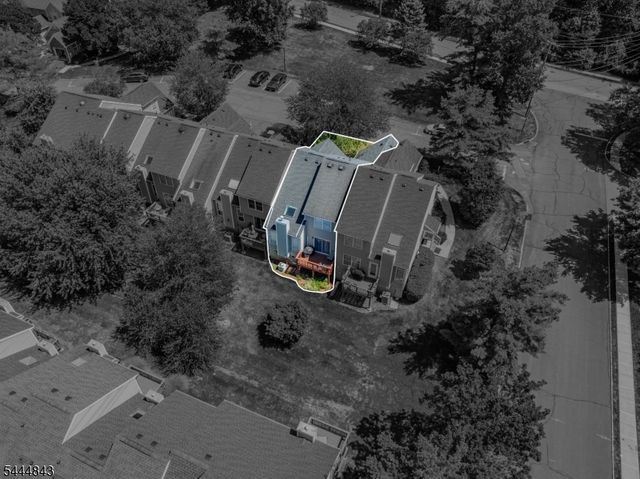 274 Morning Glory Ct, Readington Twp., NJ 08889