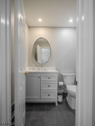 274 Morning Glory Ct, Readington Twp., NJ 08889