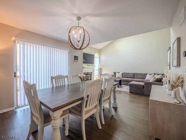 274 Morning Glory Ct, Readington Twp., NJ 08889