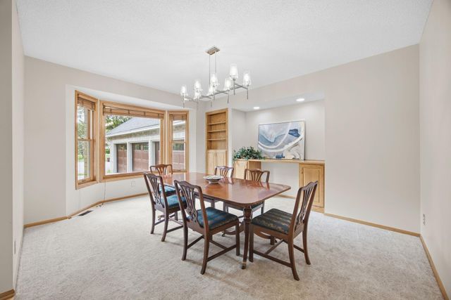 4320 Vinewood Lane N, Plymouth, MN 55442