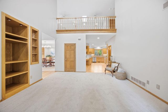 4320 Vinewood Lane N, Plymouth, MN 55442