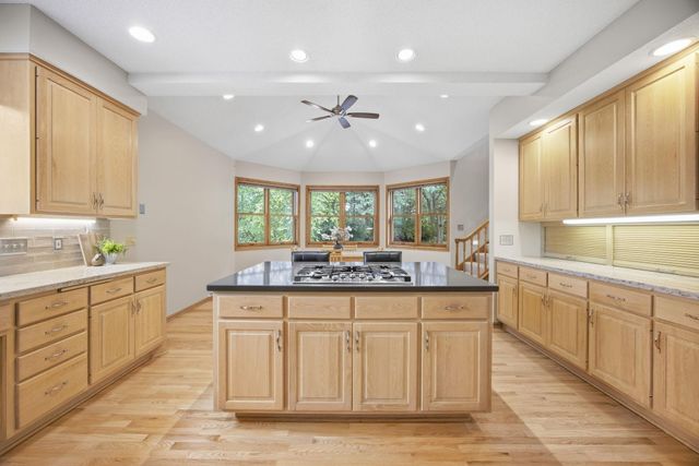 4320 Vinewood Lane N, Plymouth, MN 55442