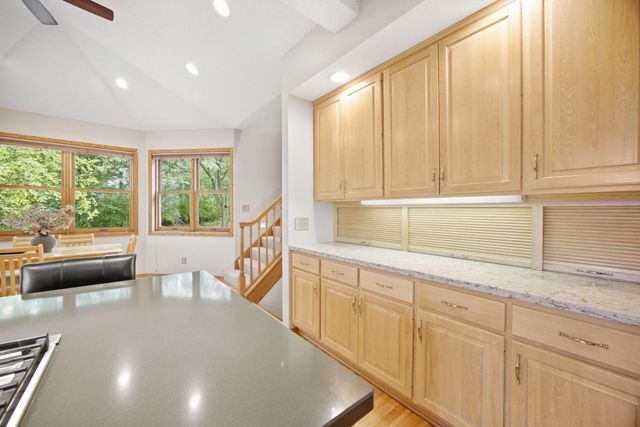 4320 Vinewood Lane N, Plymouth, MN 55442