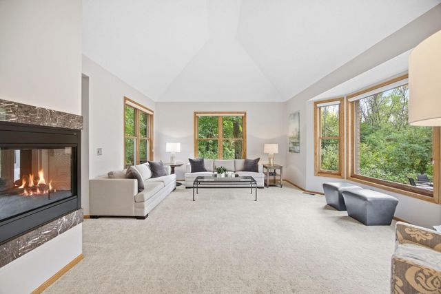 4320 Vinewood Lane N, Plymouth, MN 55442