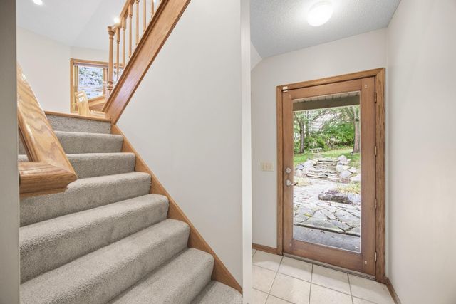 4320 Vinewood Lane N, Plymouth, MN 55442