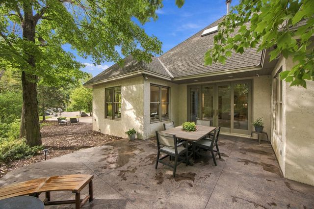 4320 Vinewood Lane N, Plymouth, MN 55442