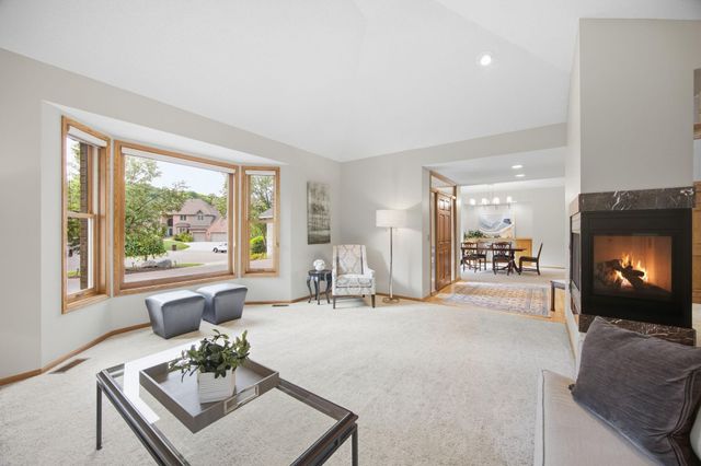 4320 Vinewood Lane N, Plymouth, MN 55442