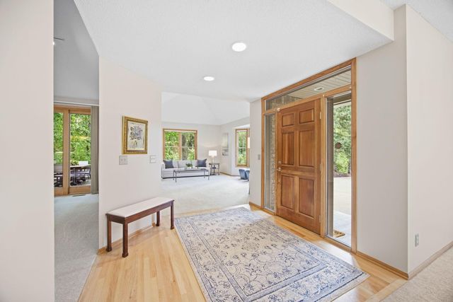 4320 Vinewood Lane N, Plymouth, MN 55442