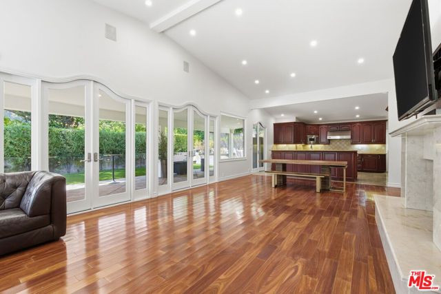 999 Casiano Road, Los Angeles, CA 90049
